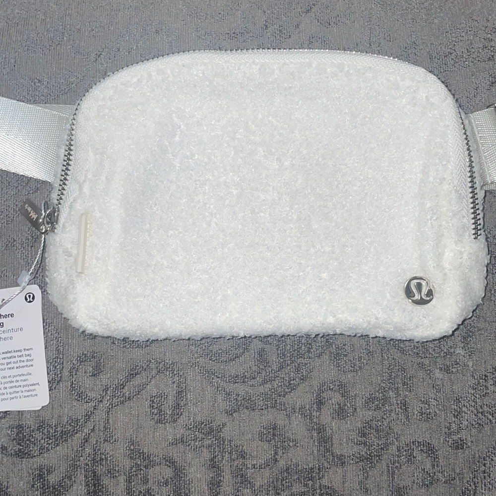 NWT lulu lemon everywhere crossbody